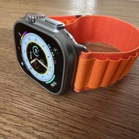 Apple Watch Ultra 8 montre connectée