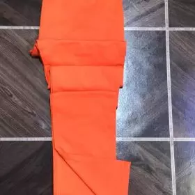 Pantalon kaki orange